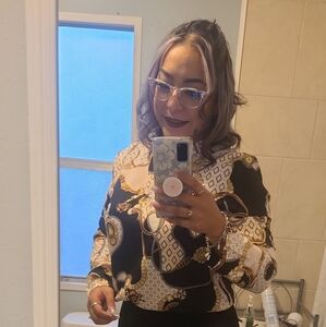 Meet your Posher, Carolina